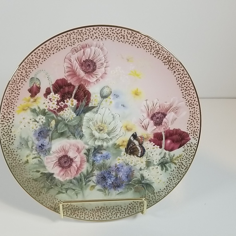 Poppy Pastorale By Lena Liu Limited Edition Collectible Art Fine China 8.5in